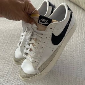 Nike blazer size 7.5 women’s
